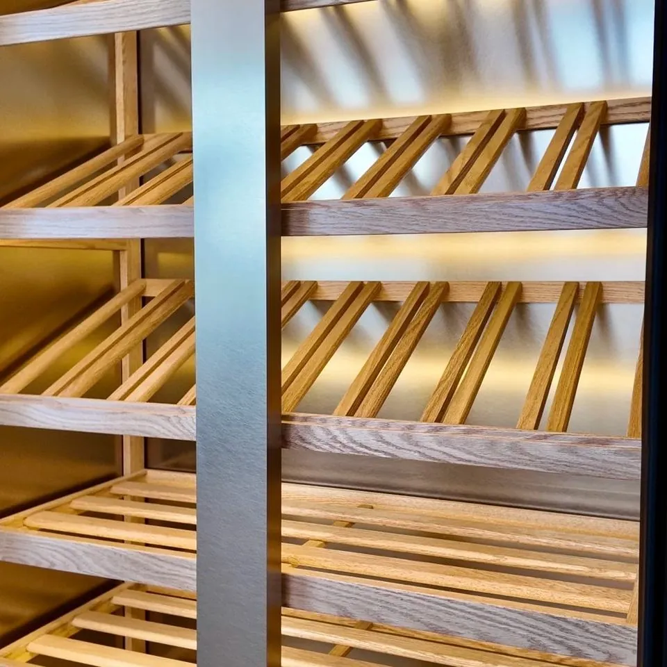 Dual-Zone Stainless Wine Cabinet, USB Control — material and hardware detail